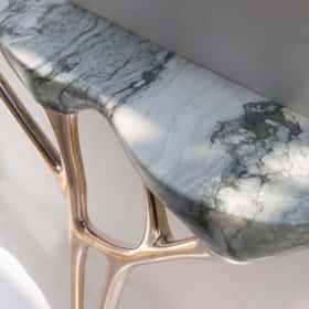 Metamorphosis console